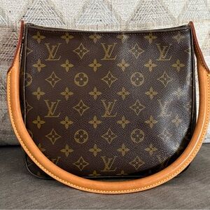 Louis Vuitton Monogram looping MM